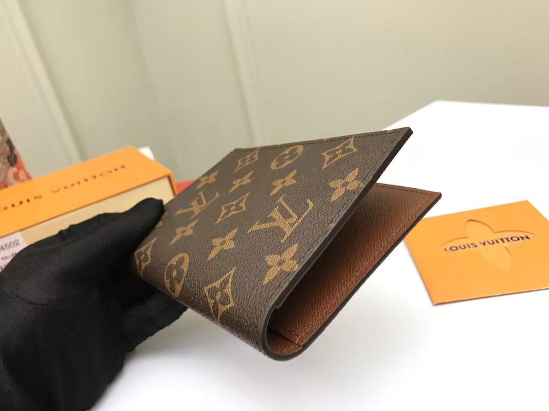 LV Passport Holders