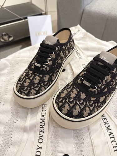 DIOR Sneakers