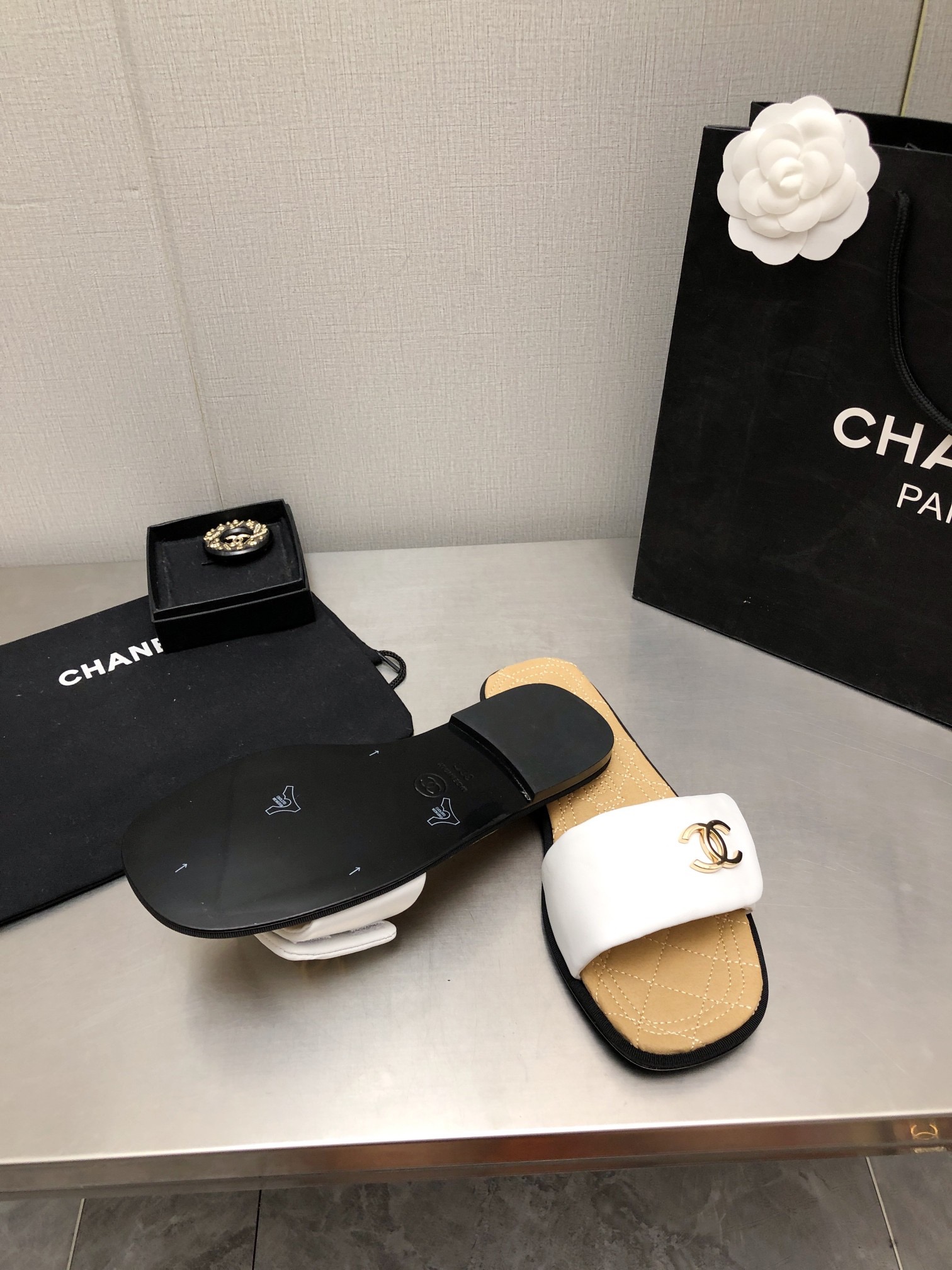 CHANEL Classic summer slippers