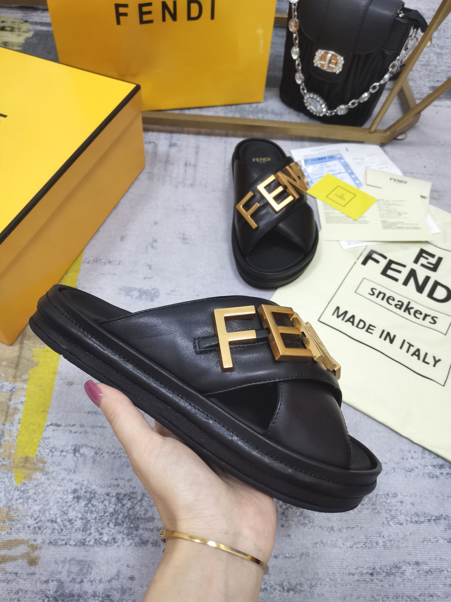 FENDI Cross slippers