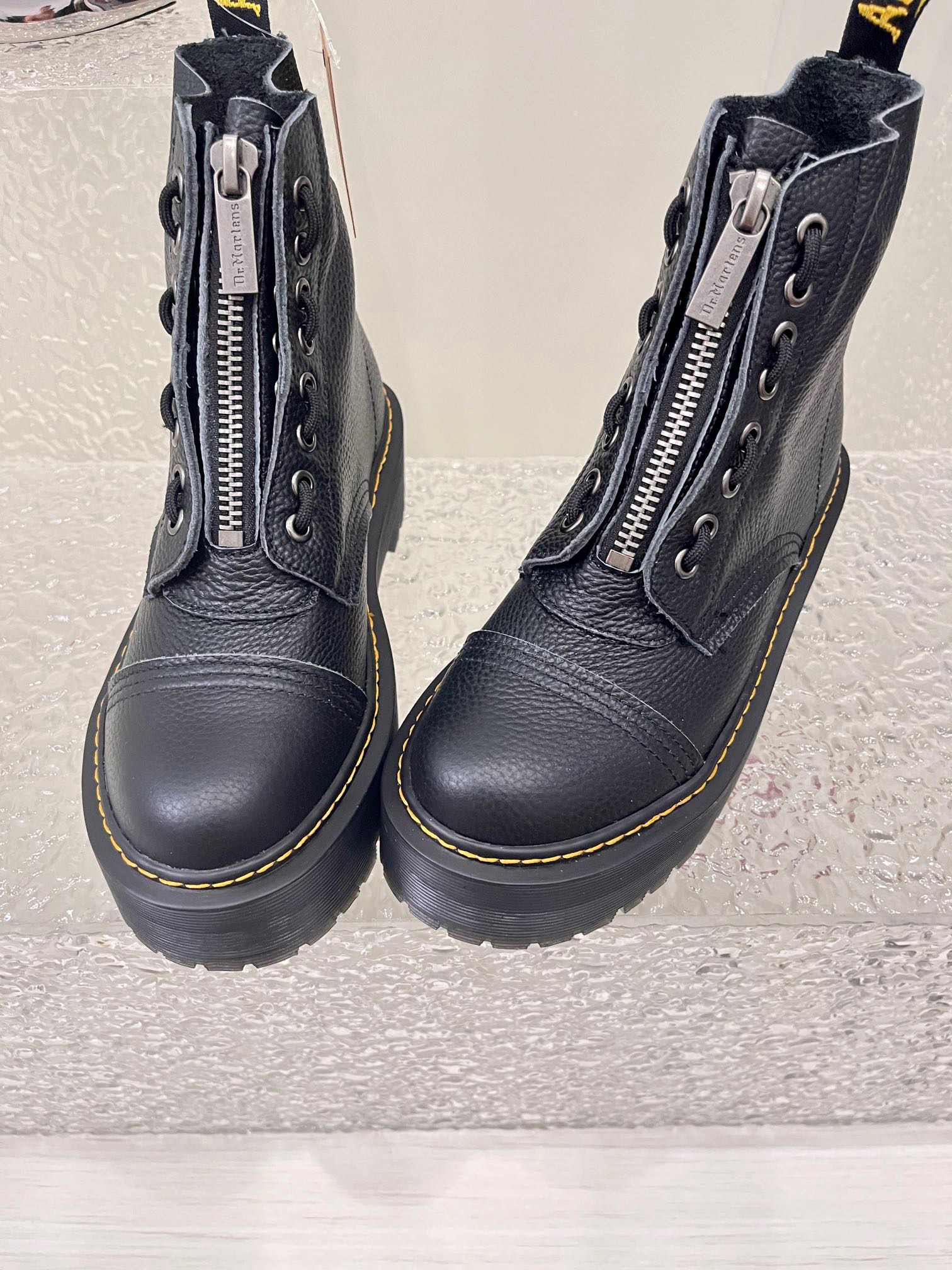 Dr.Martens Boots