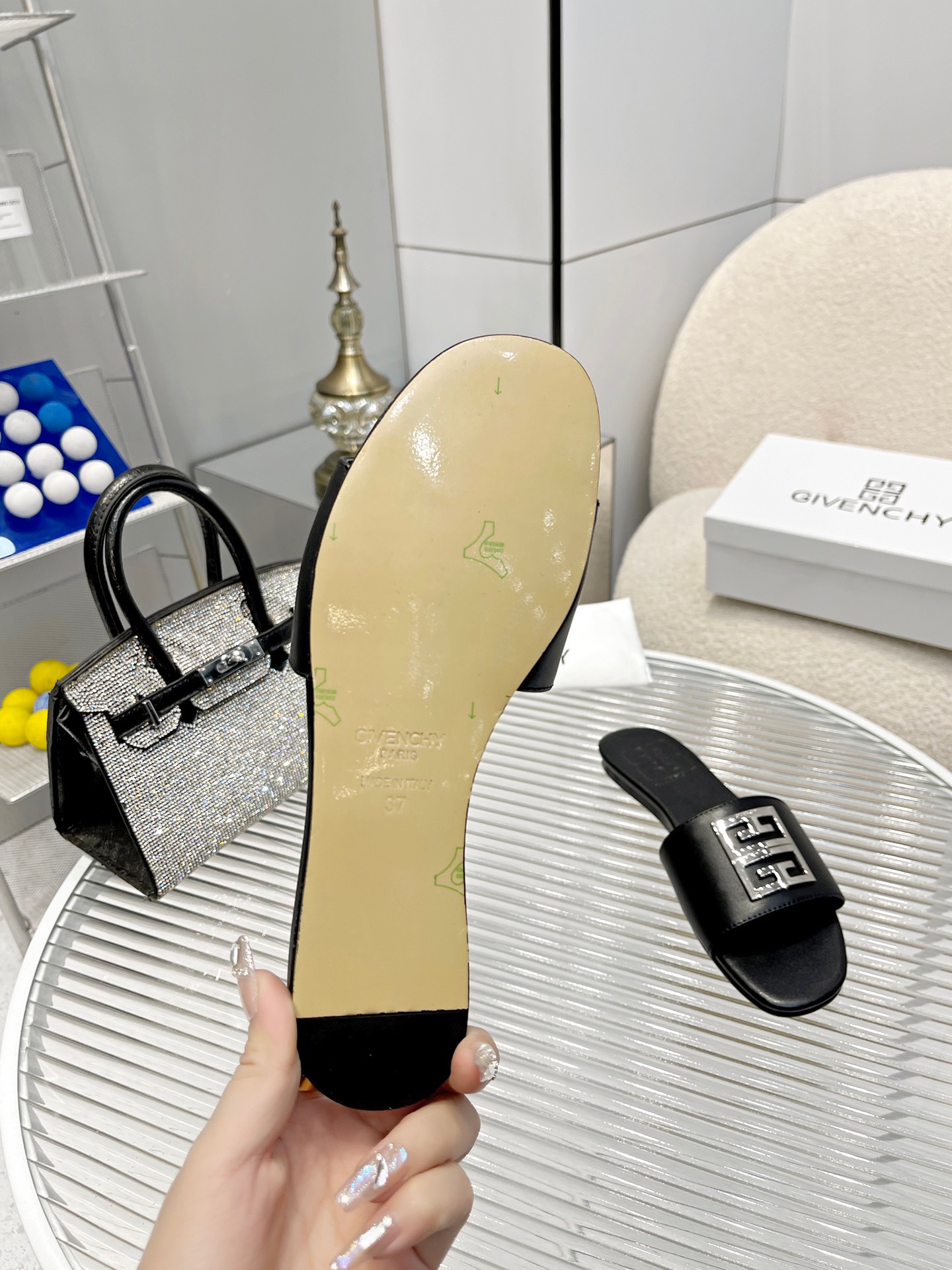 GIVENCHY Slippers