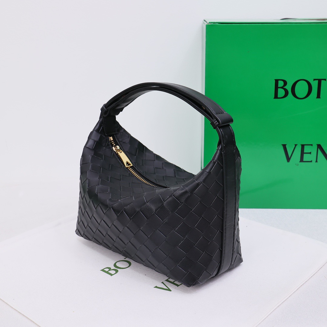 Bottega Veneta Wallace Bag