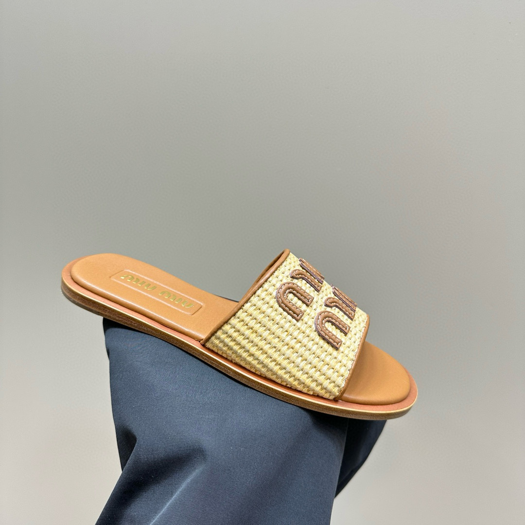 Miu Miu Embroidered woven sandals beach slippers