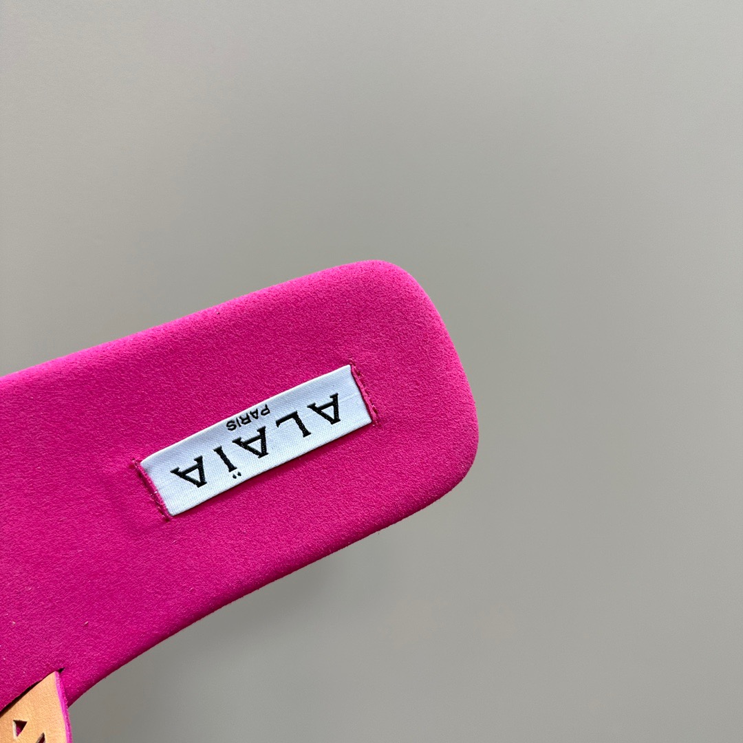 ALAIA cut-out open-toed flat slippers