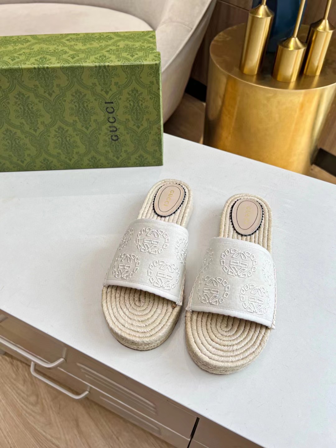 GUCCI Fisherman shoes