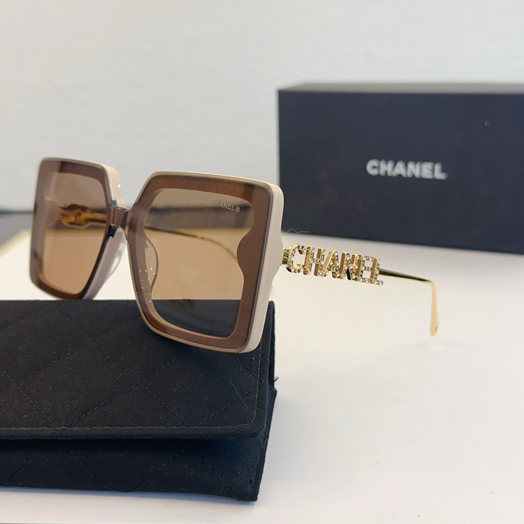 CHANEL sunglasses