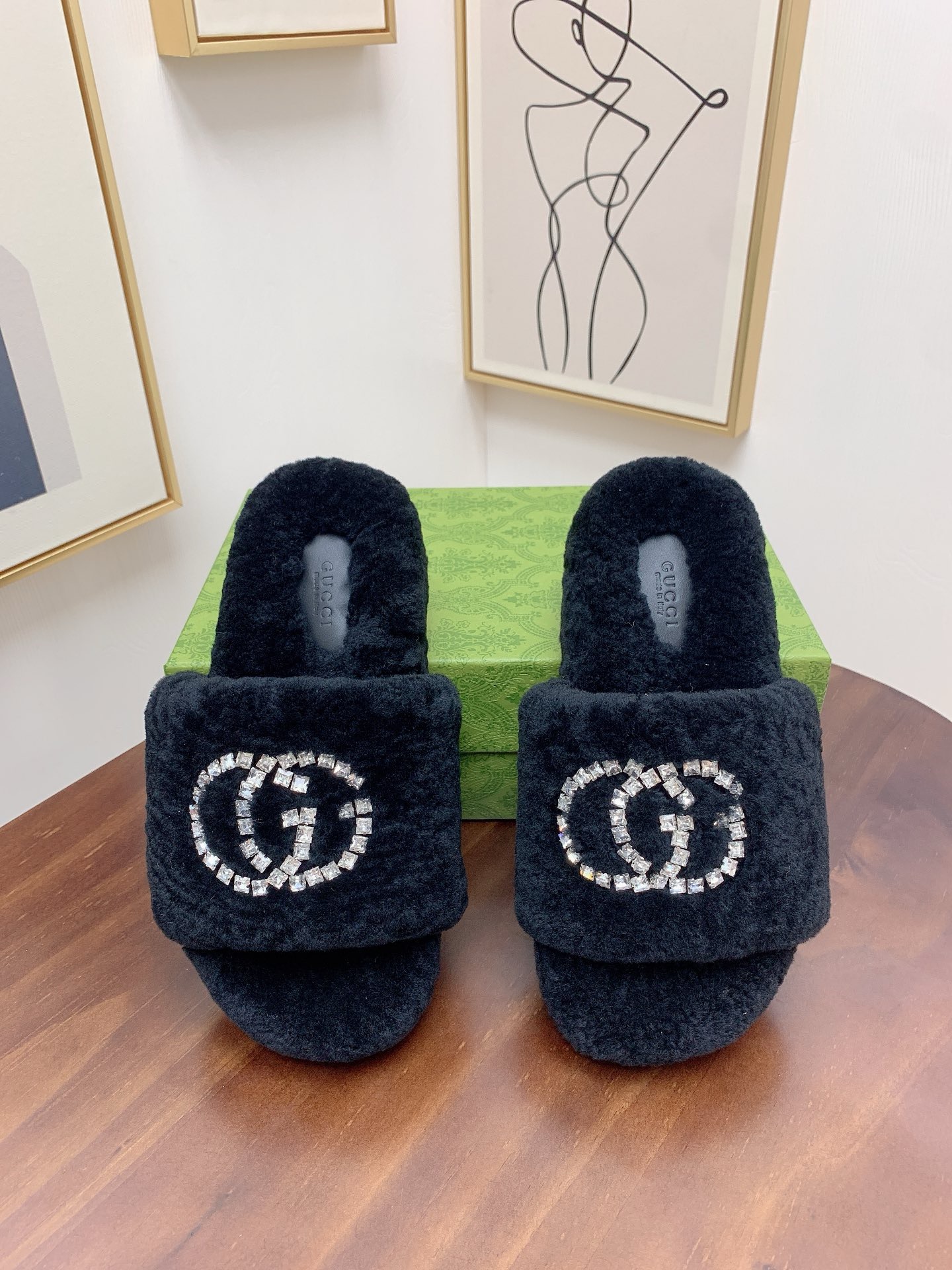 GUCCI Lamb wool slippers