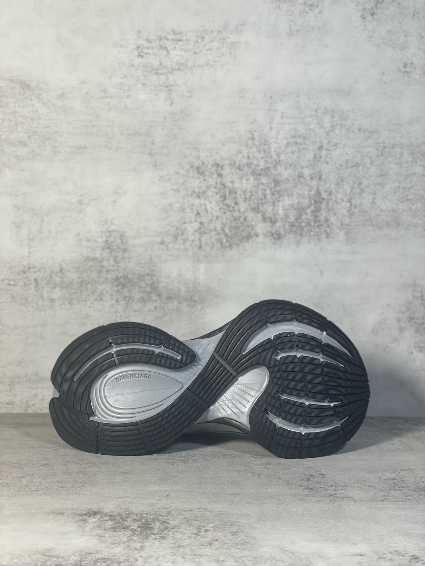 BALENCIAGA 12.5 Sneakers