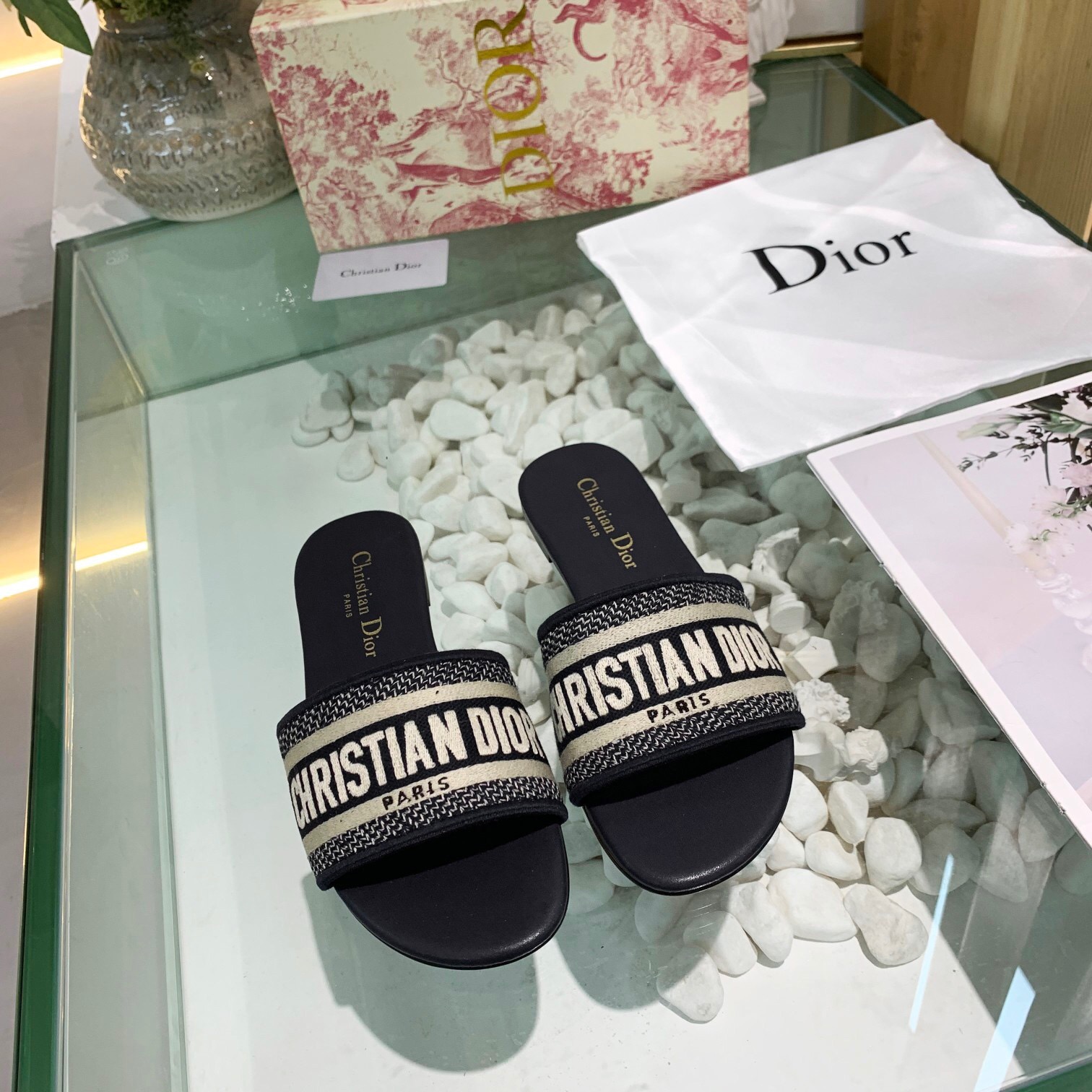 DIOR DWAY CLASSICAL ONE LINE FILP FOLP SLIDES