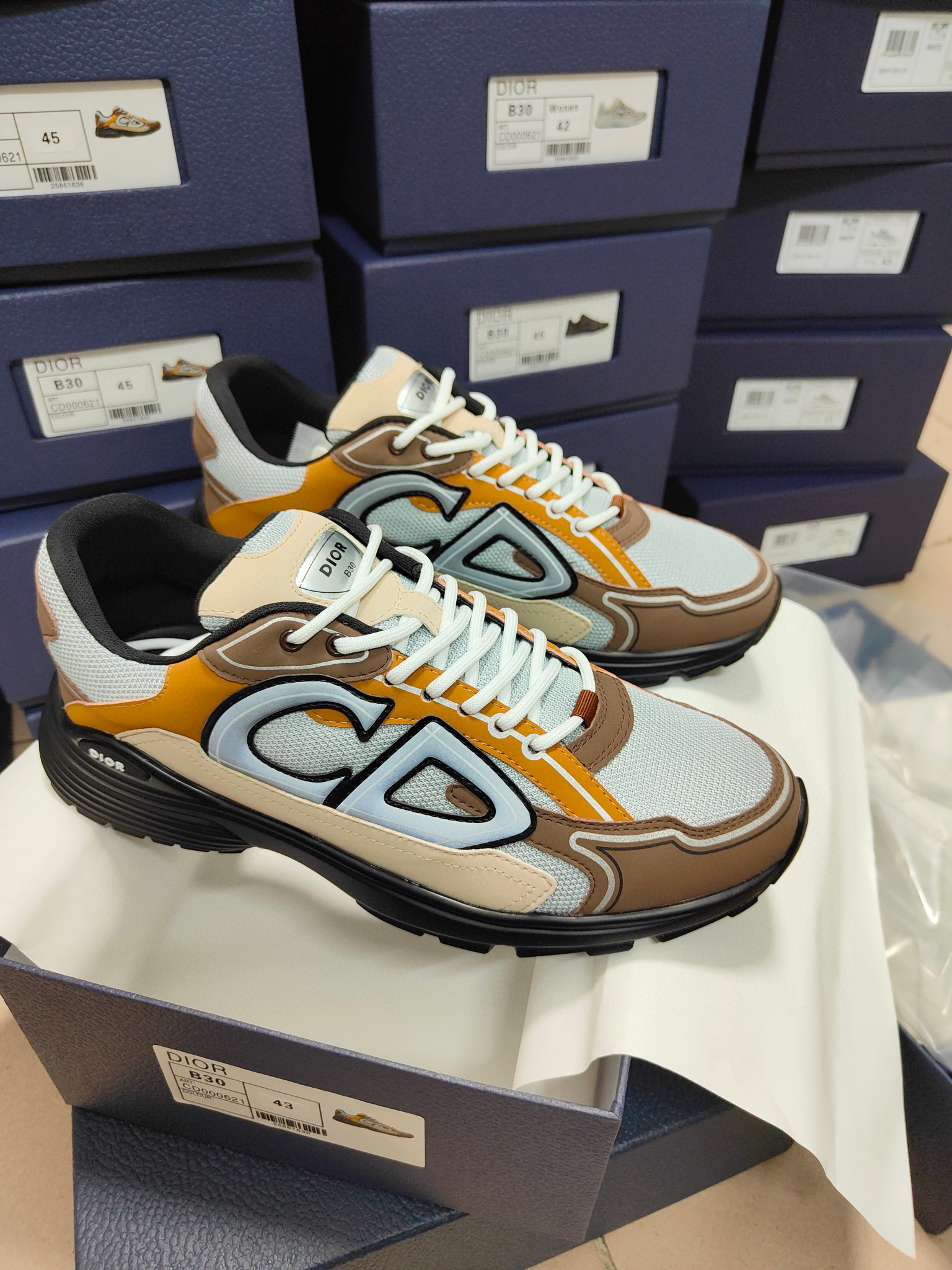 DIOR B30 SNEAKERS