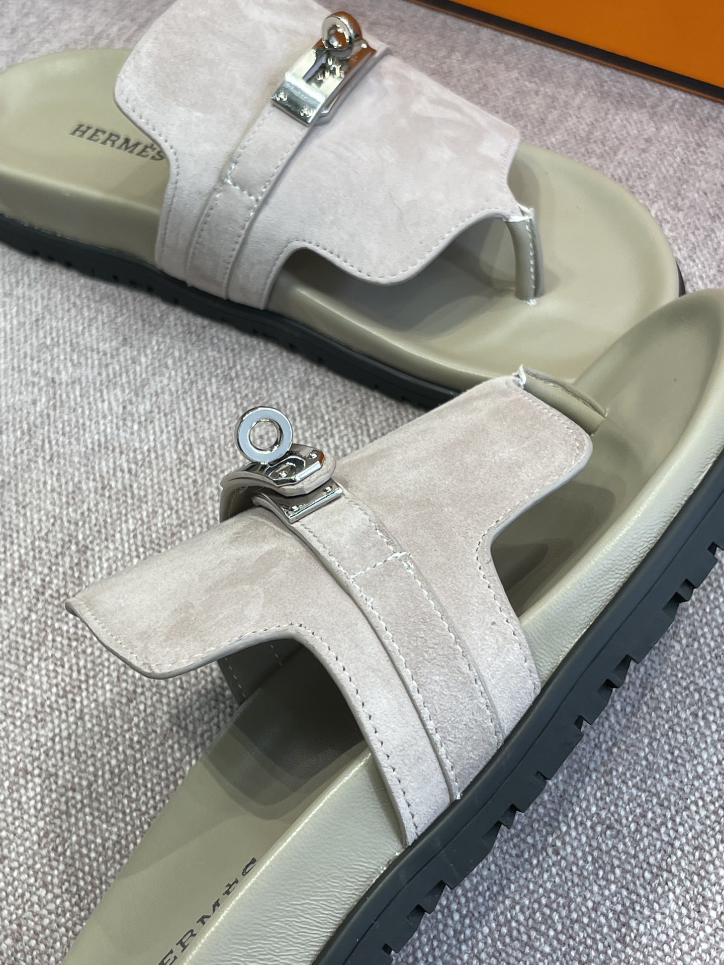 Hermès new pure leather classic Kelly flip-flops