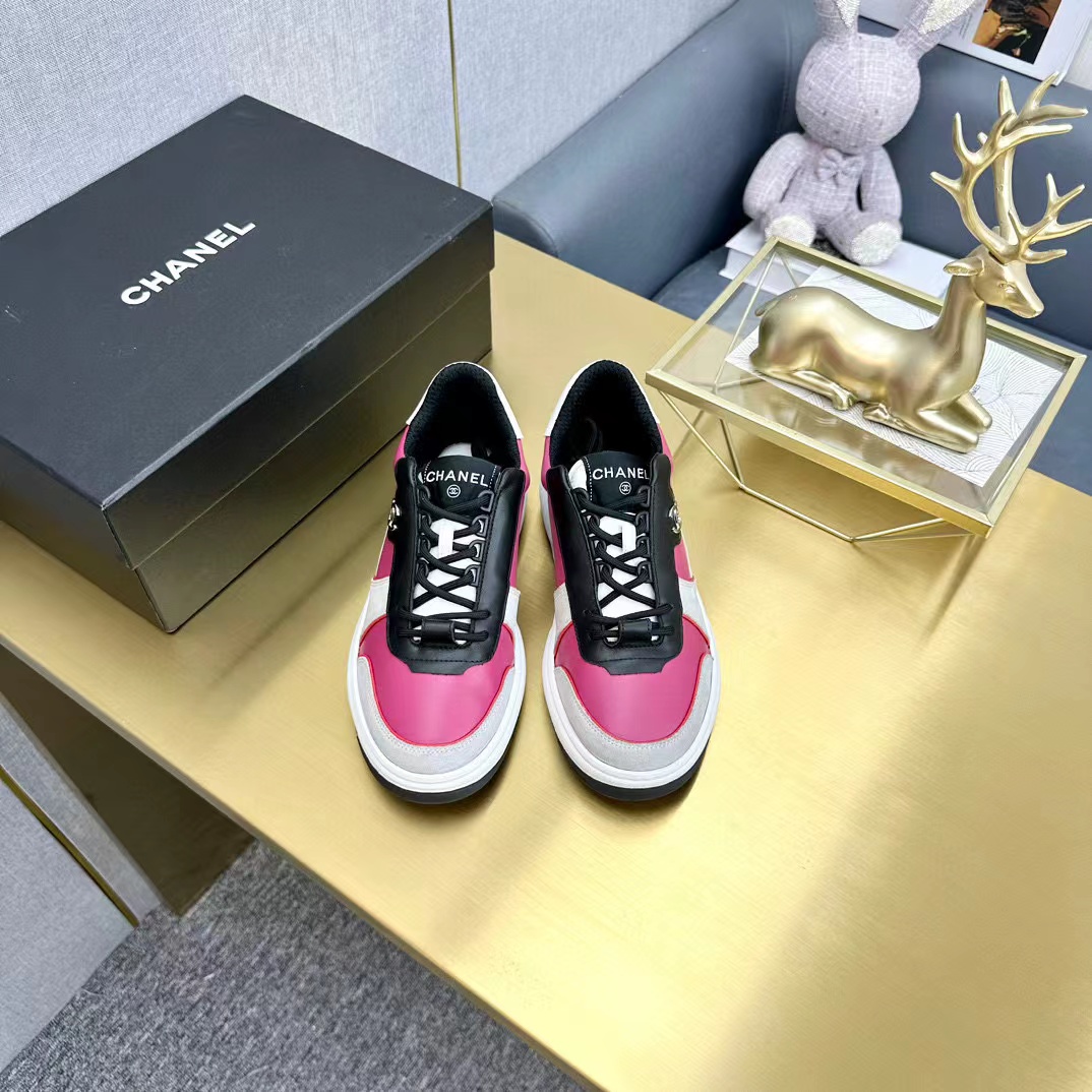CHANEL SNEAKERS
