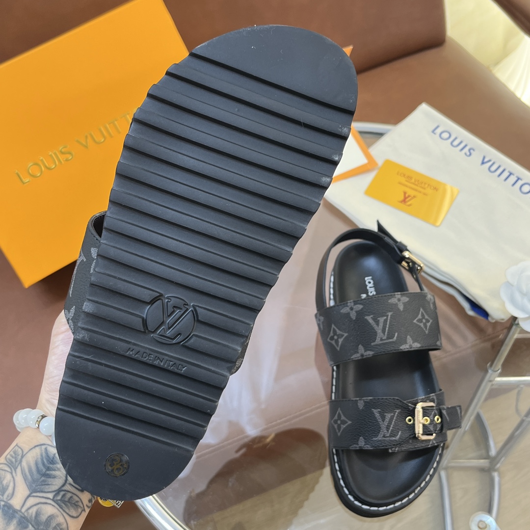 LOUIS VUITTON SANDALS