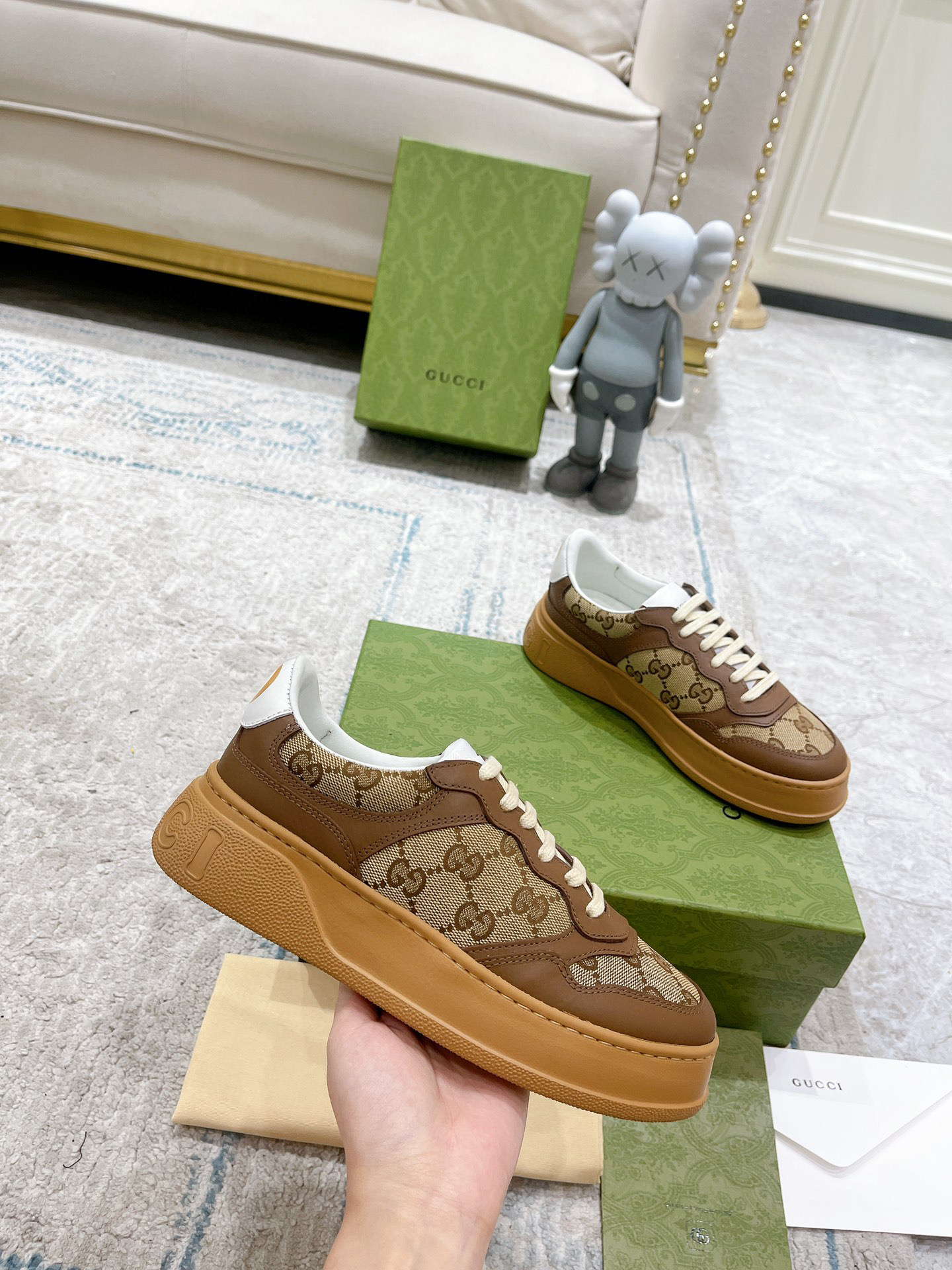 GUCCI SNEAKERS