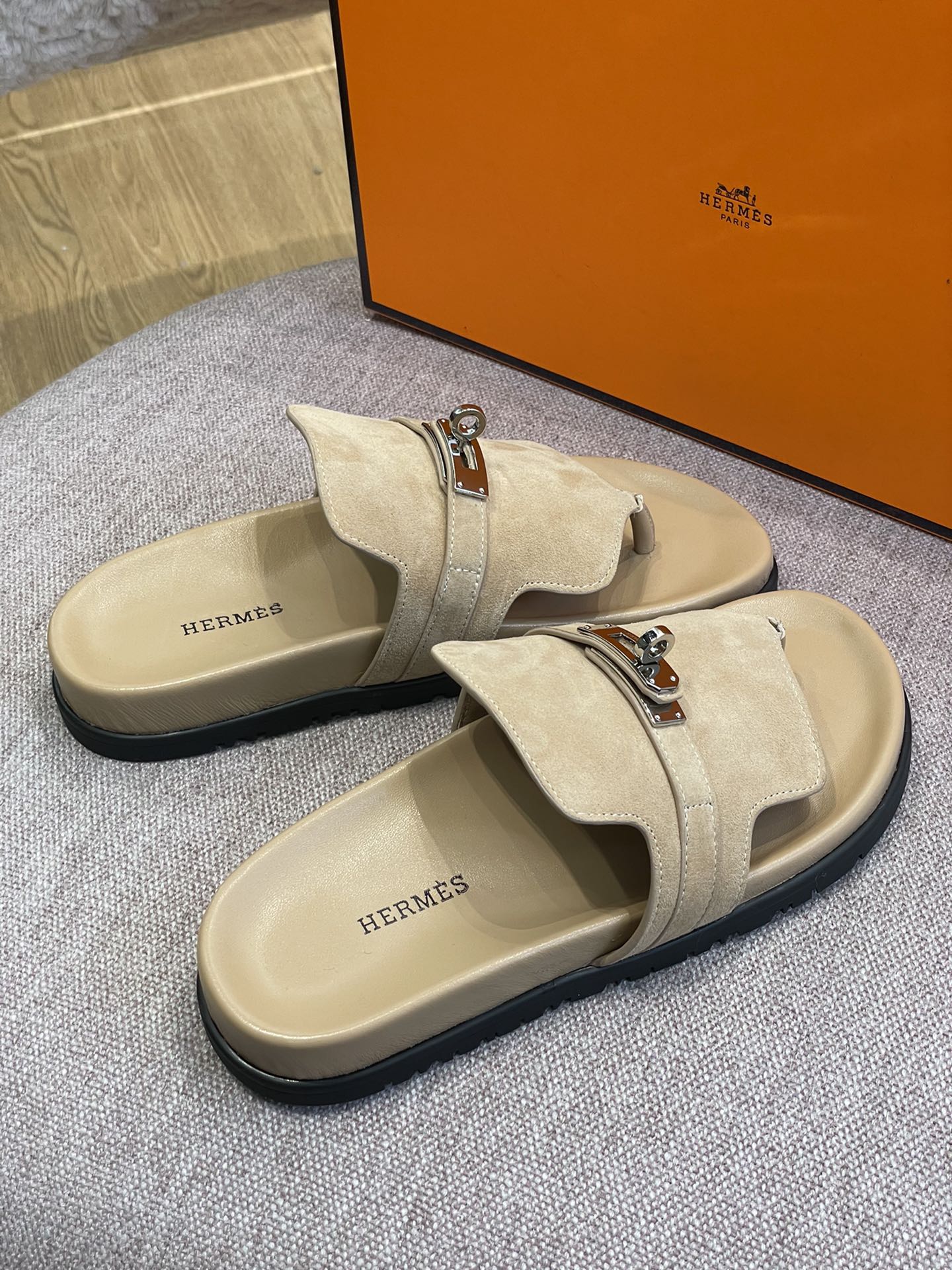 Hermès new pure leather classic Kelly flip-flops
