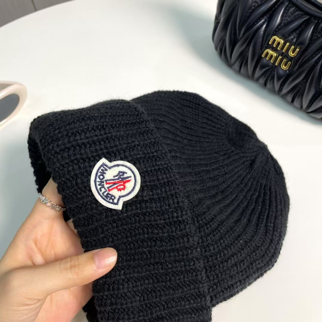 Moncler Knitted hat