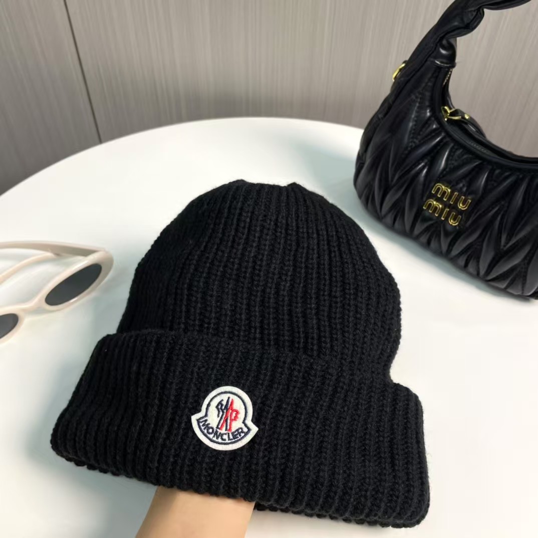 Moncler Knitted hat