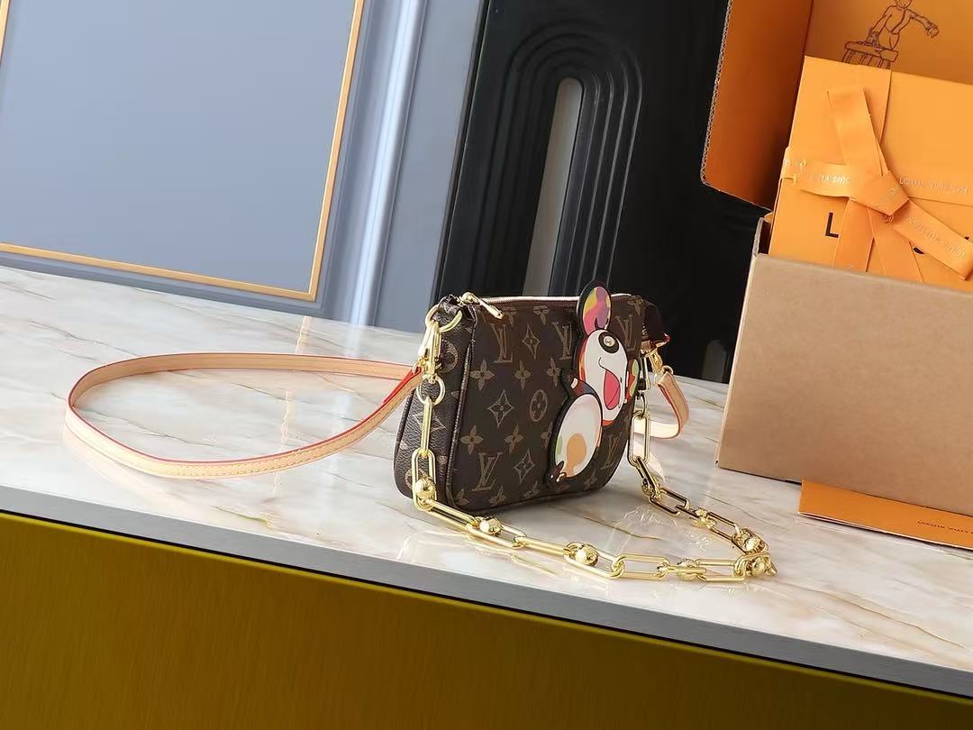 LV & TM Pochette Accessoires Bag 22cm