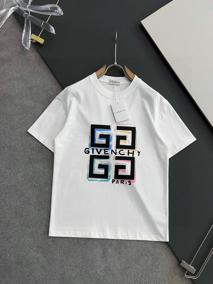 GIVENCHY T shirt