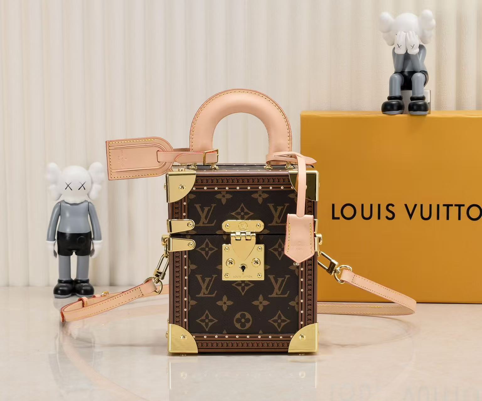 LV Camera Box