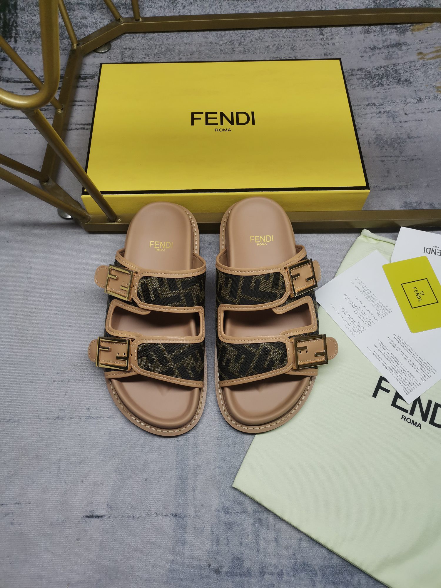 FENDI Feel