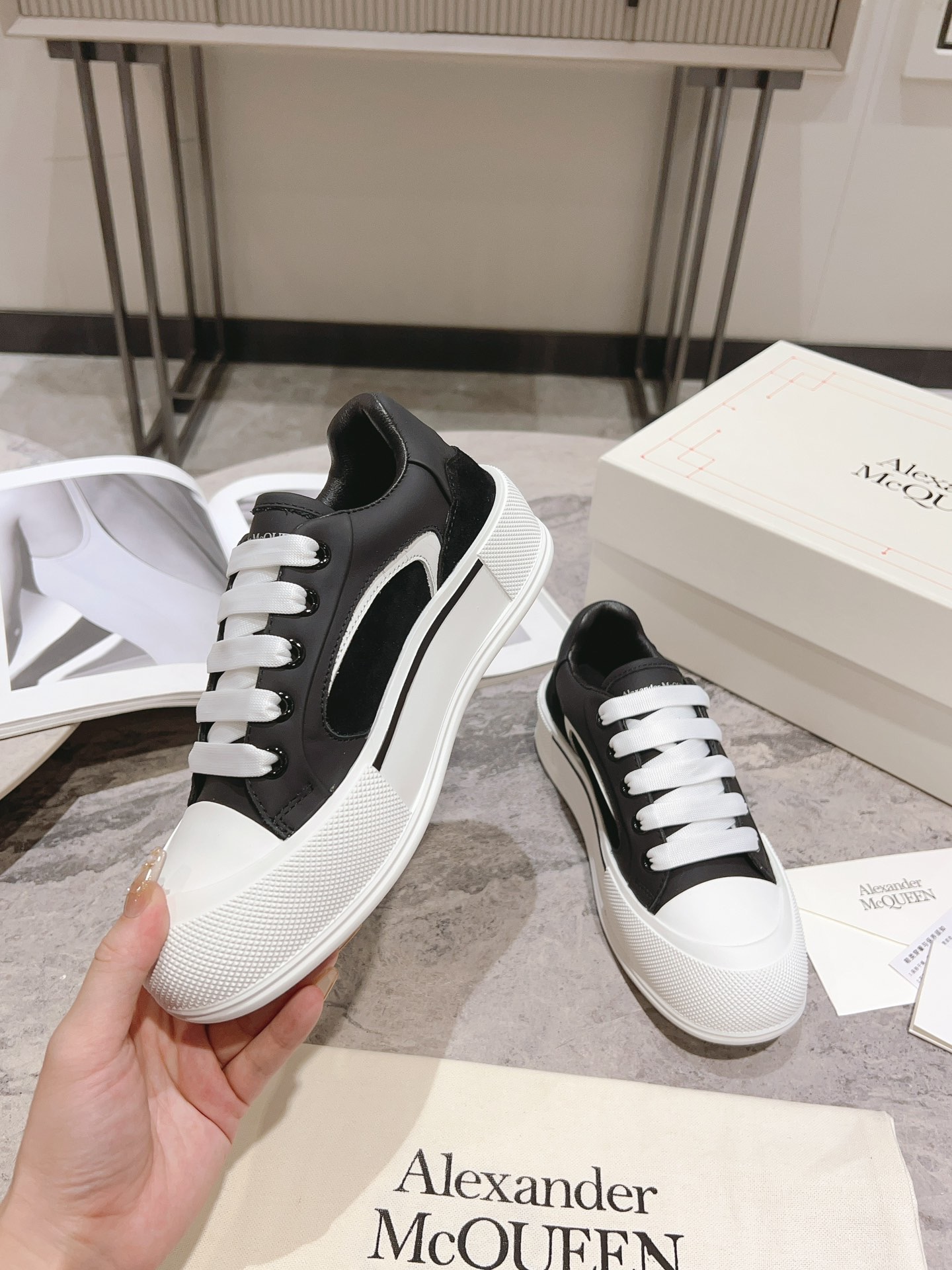 Alexander Mcqueen Sneakers