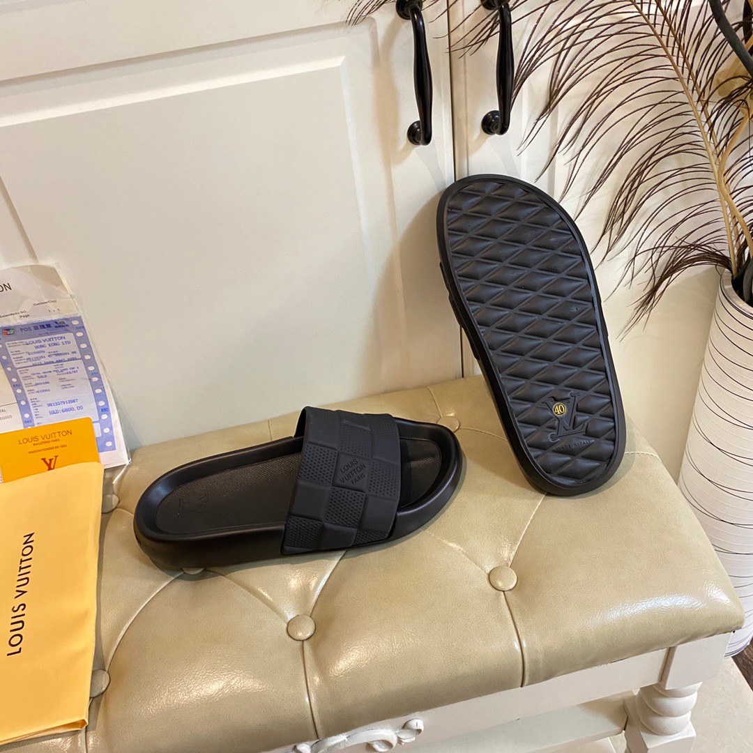 LV Plaid Slippers