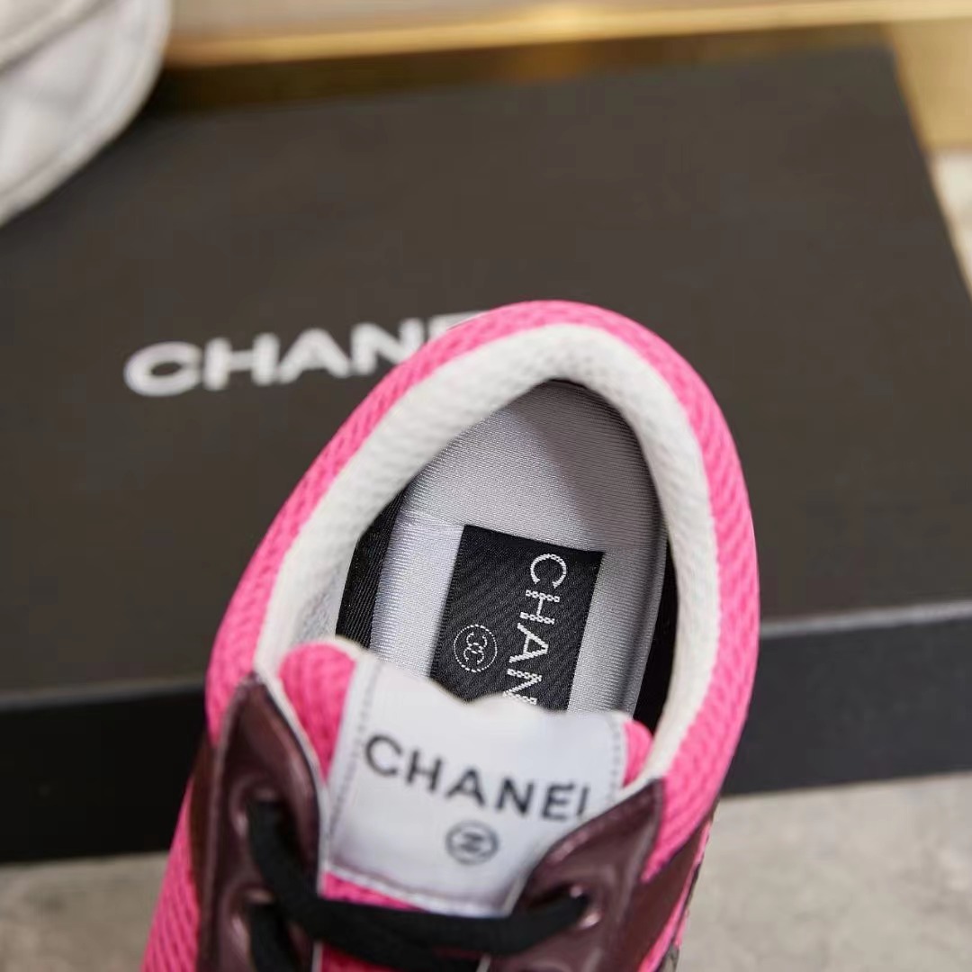 CHANEL Casual Sneakers