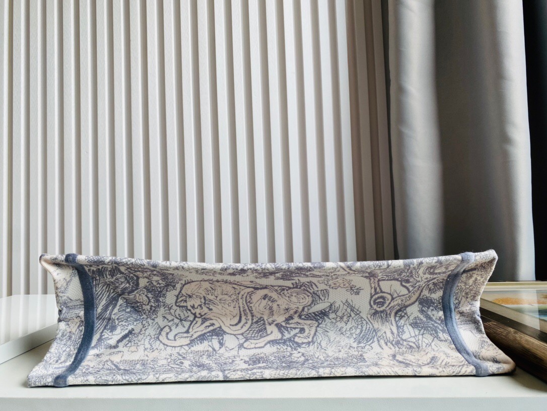 DIOR BOOK TOTE Handbag can support custom names