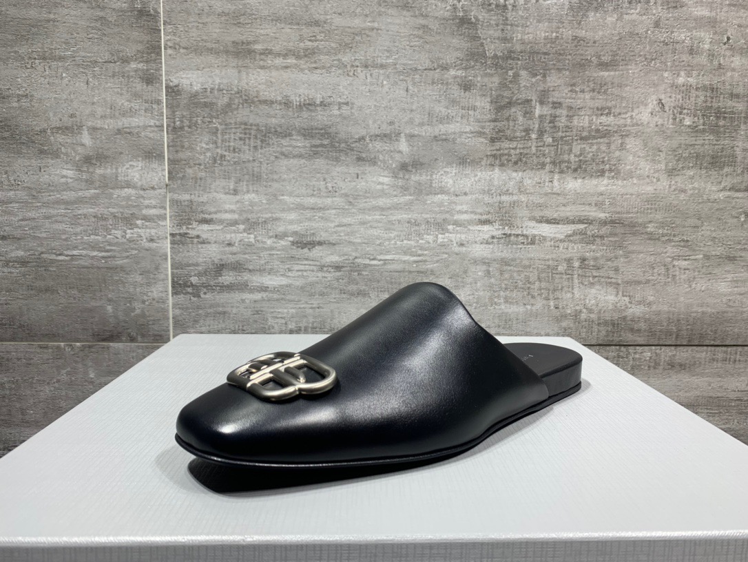 BALENCIAGA Men's Slippers