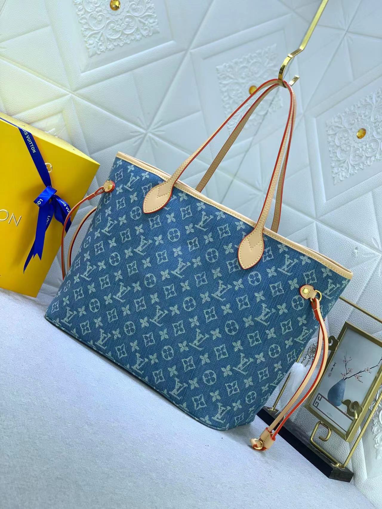 LV NEVERFULL Denim bag