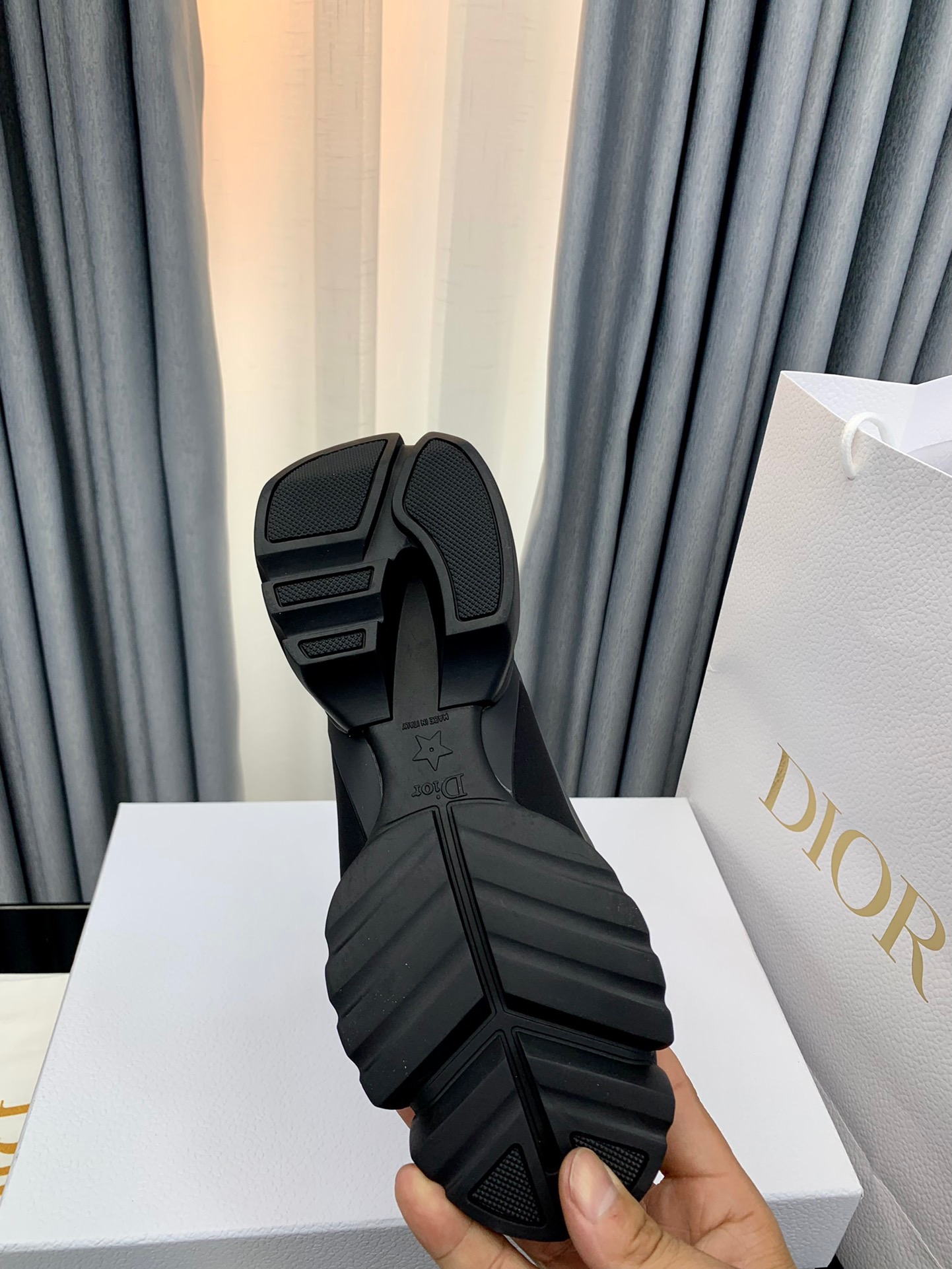 DIOR D-CONNECT Sneakers