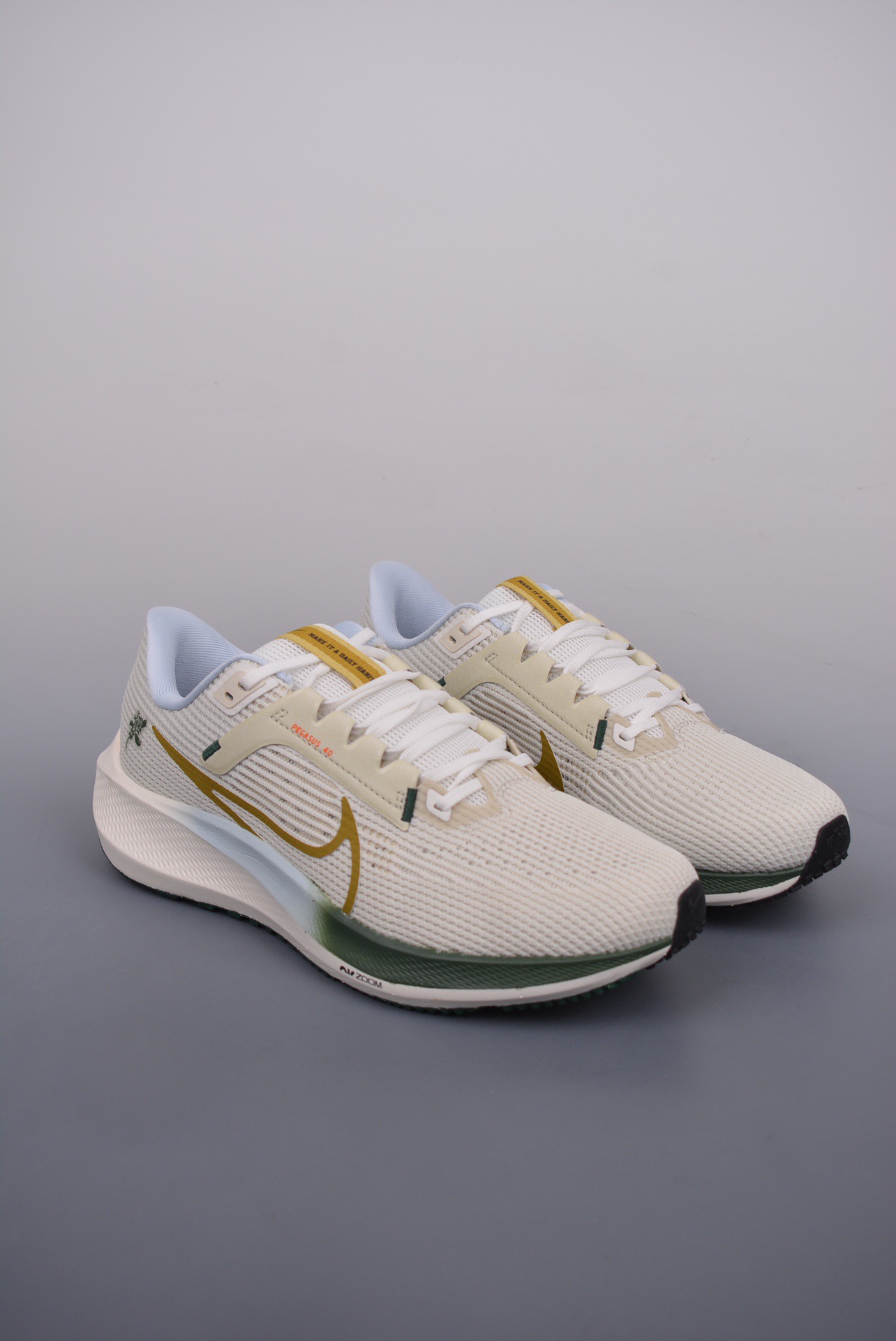 NIKE PEGASUS 40 Running Shoes