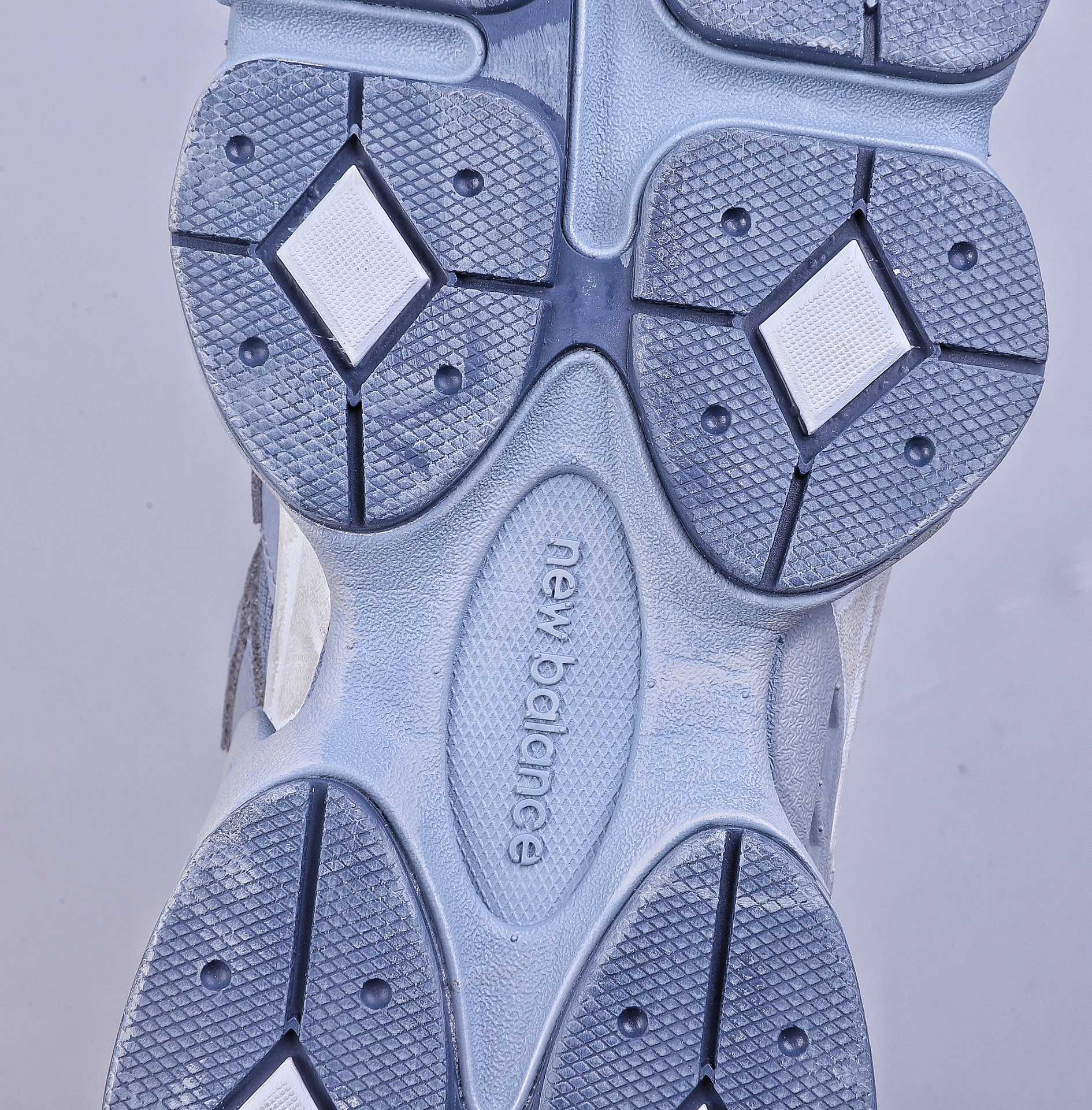 New Balance 9060 Sneakers