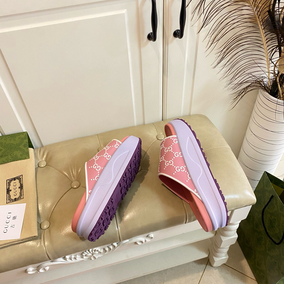 GUCCI Slippers