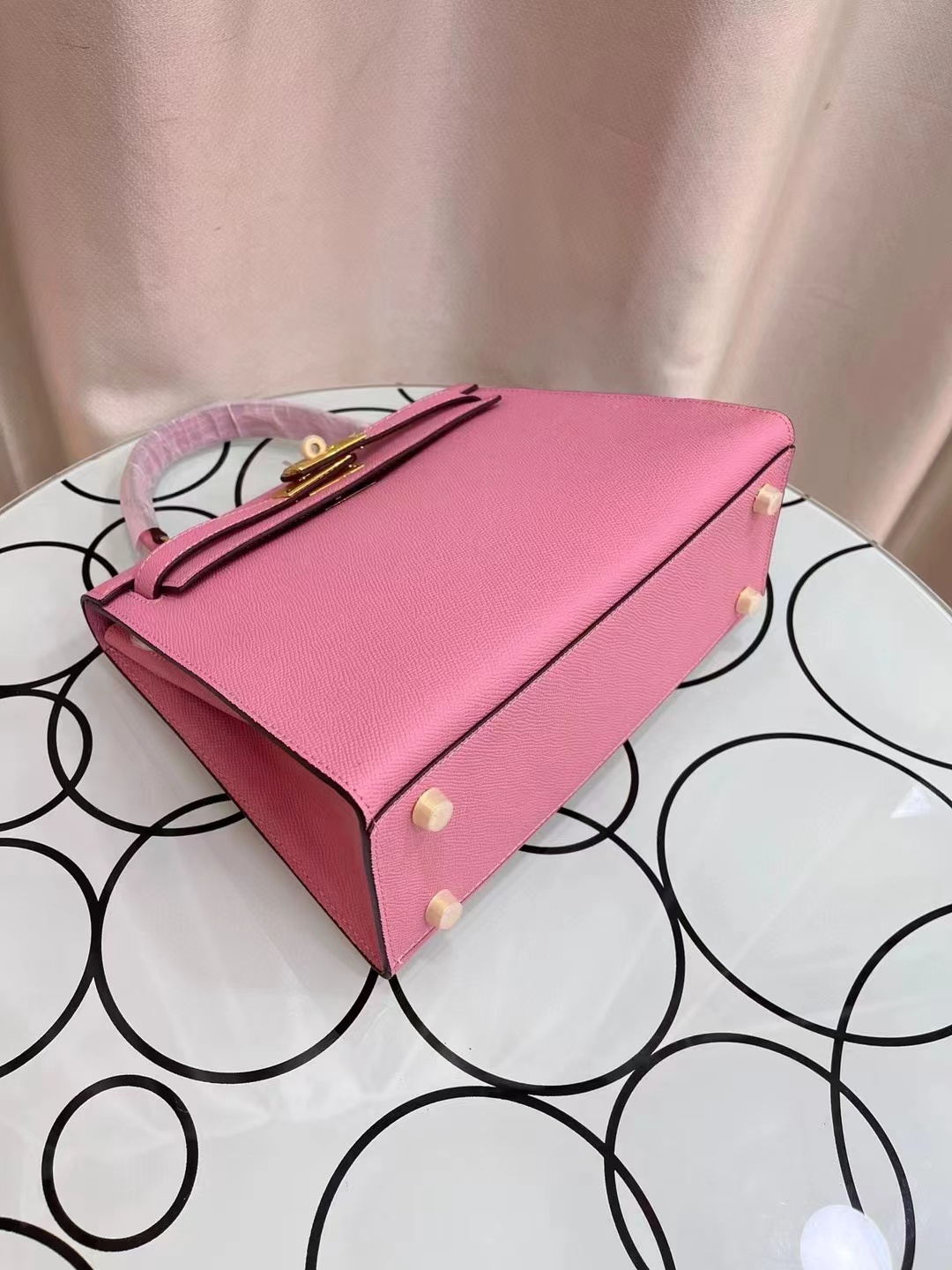 HERMES Kelly Handbag Small size