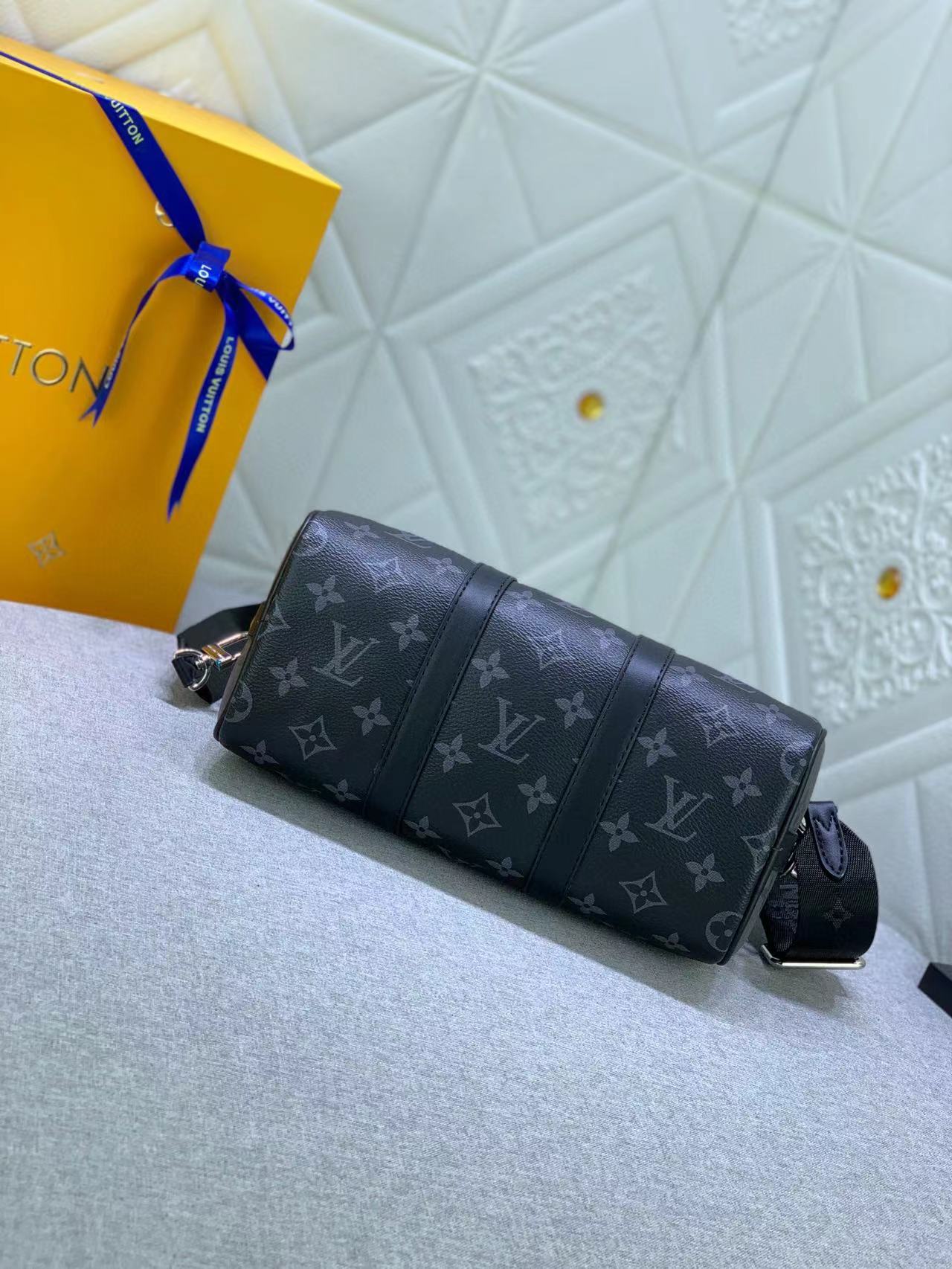 LV Keepall 25 Travel Bag