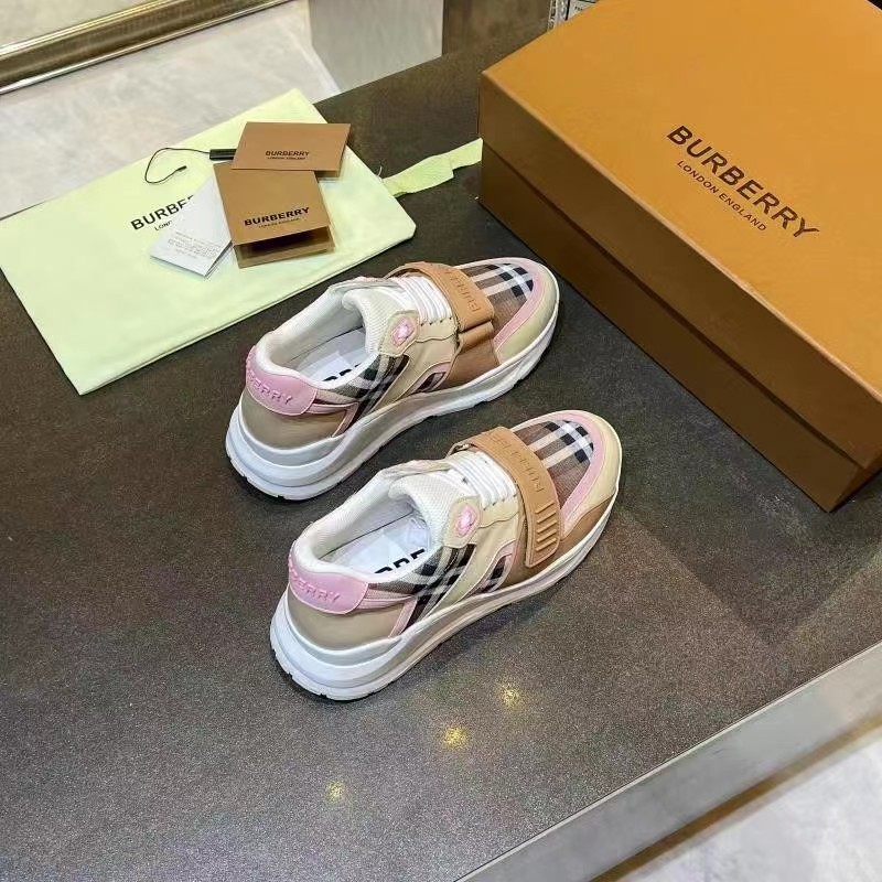 Burberry Sneakers