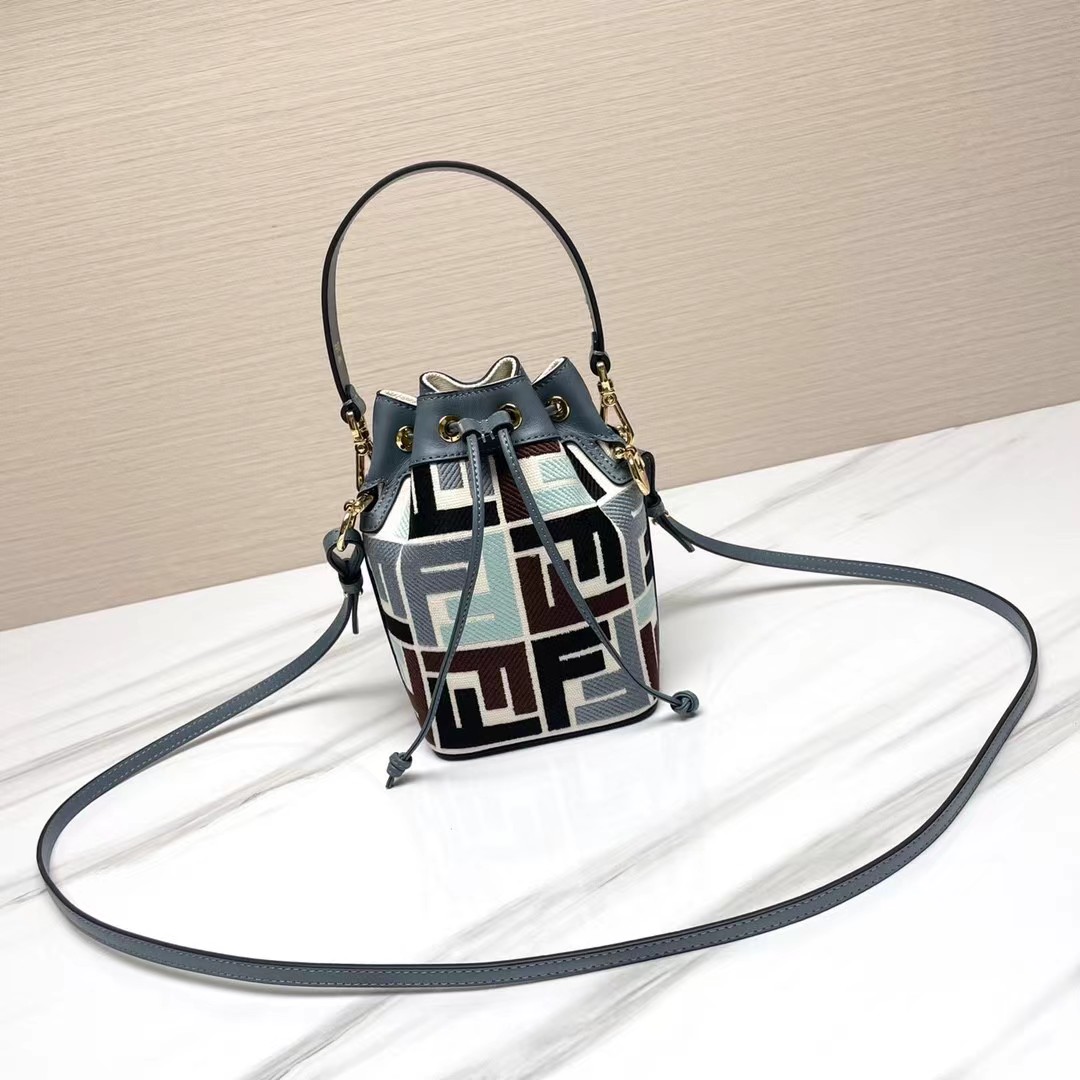 Fendi Mon Tresor Mini Bucket Bag