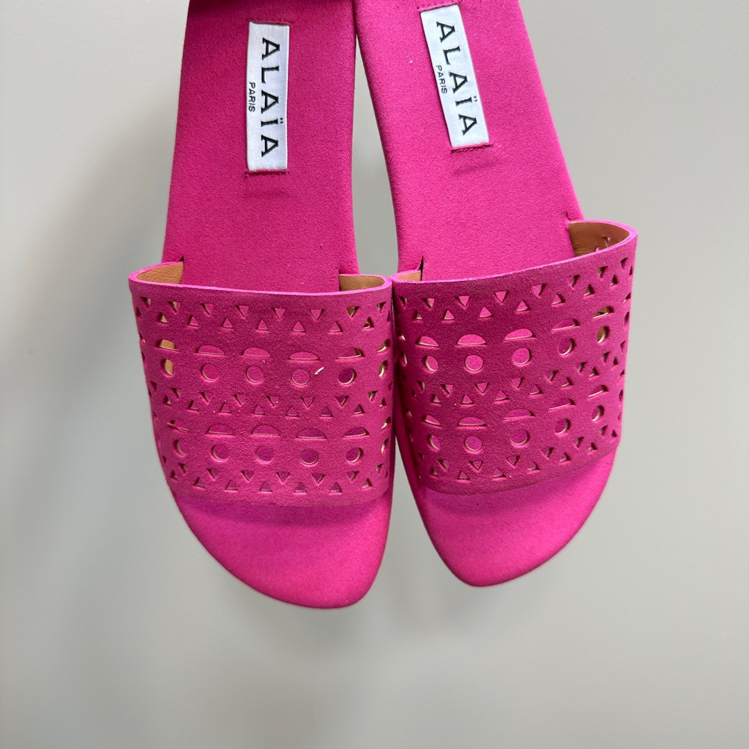 ALAIA cut-out open-toed flat slippers