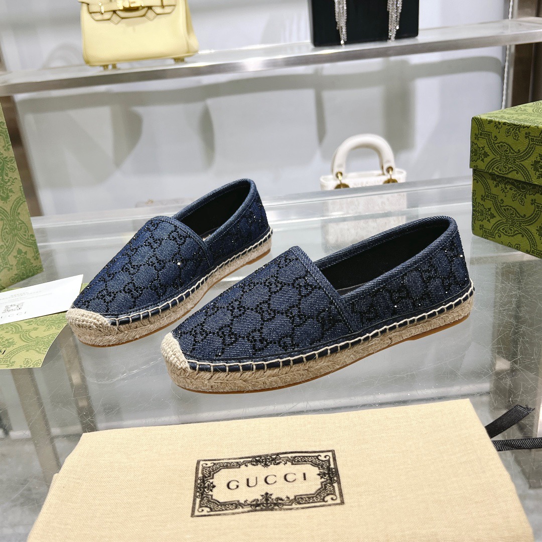 GUCCI Fisherman shoes