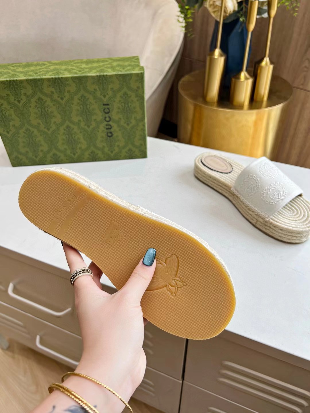 GUCCI Fisherman shoes