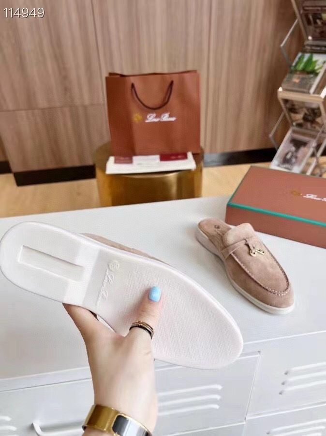 Loro Piana Pullover Slippers