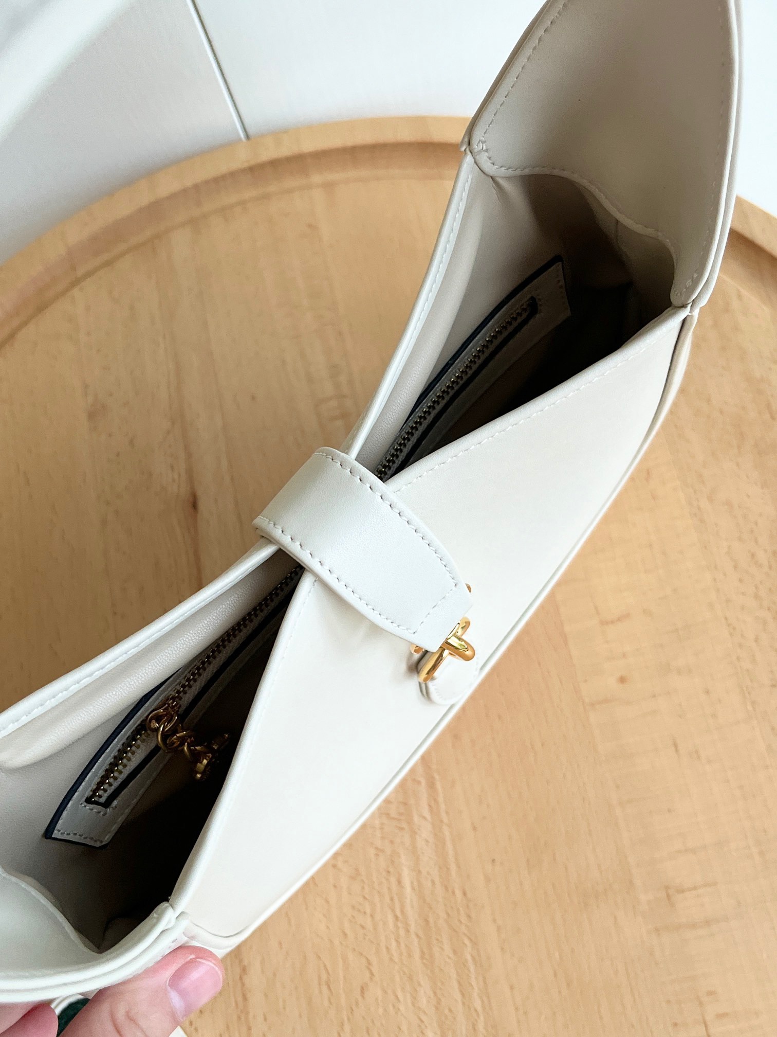 GUCCI Ancora Jackie Handbag