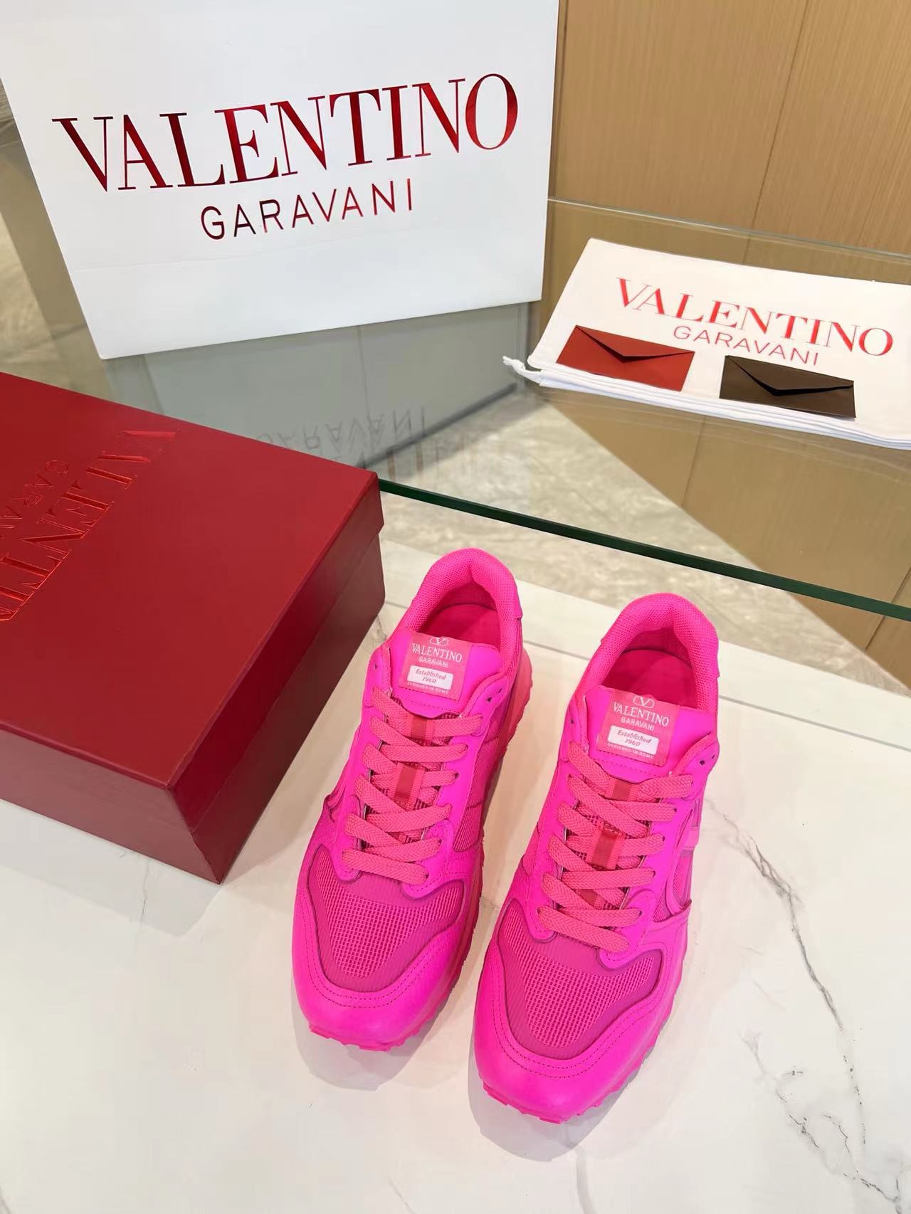 VALENTINO Sneakers