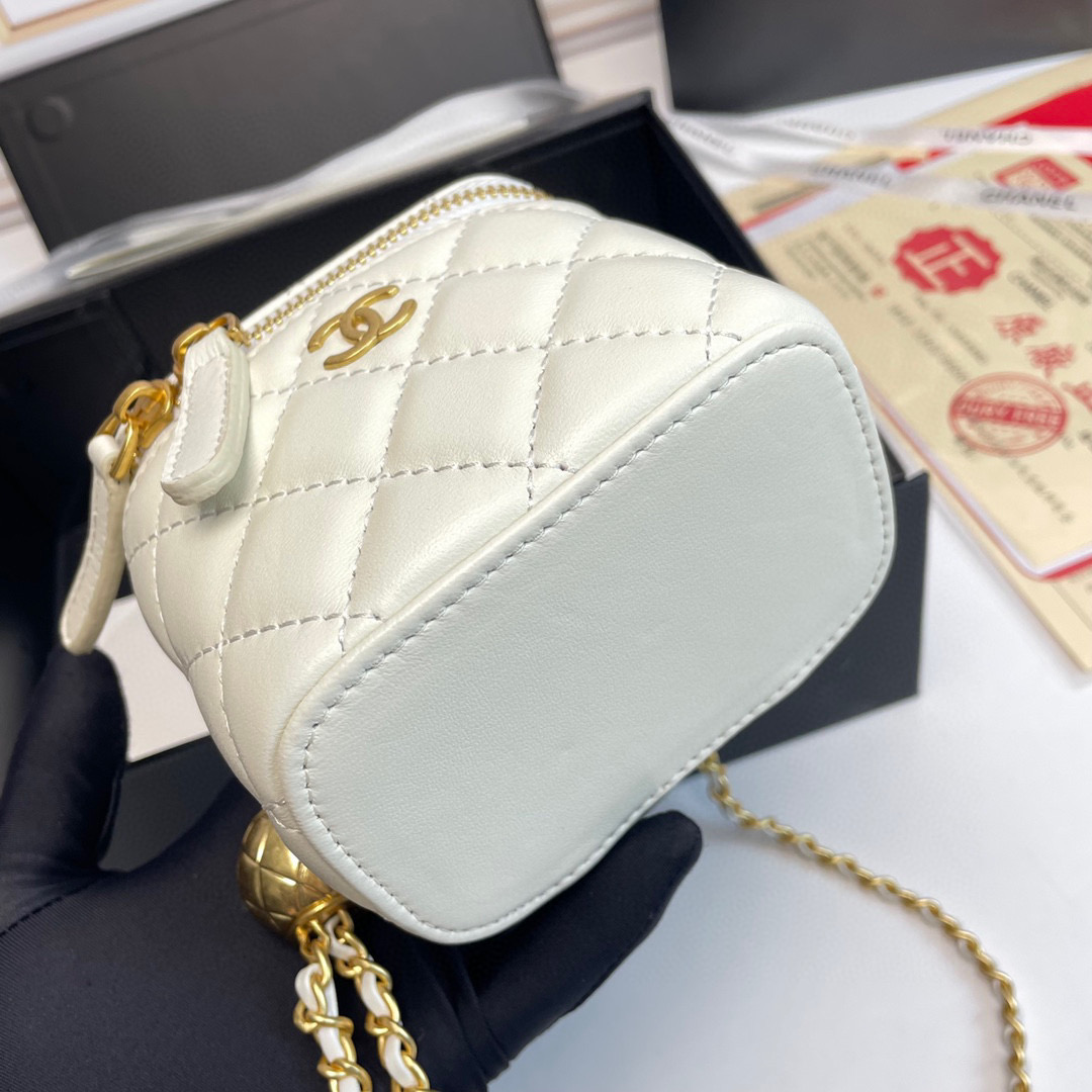 CHANEL mini portable makeup case