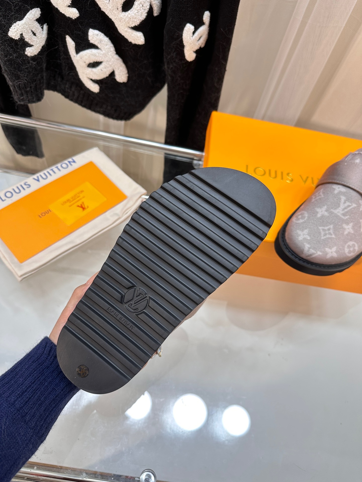 LV Cosy Mules Slippers