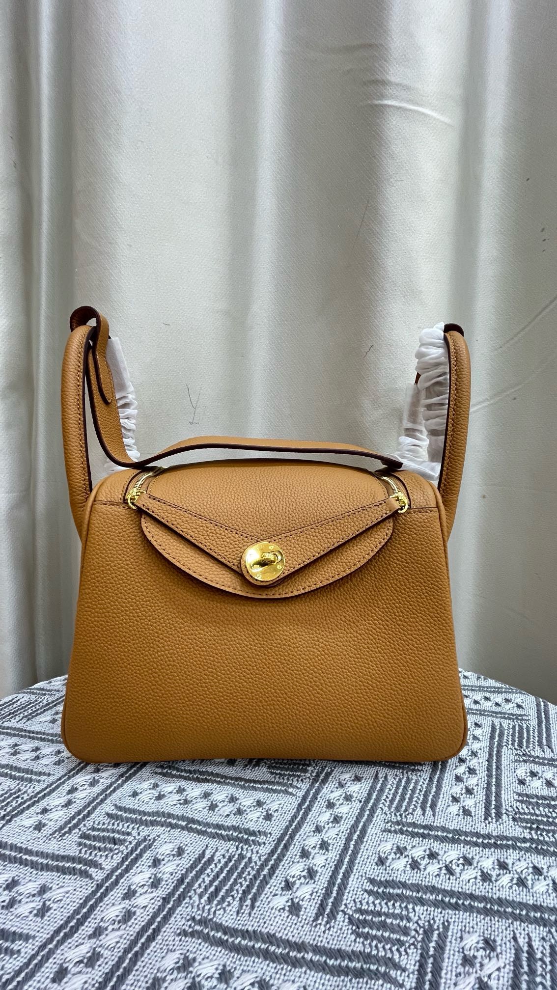 HERMES Lindy Bag