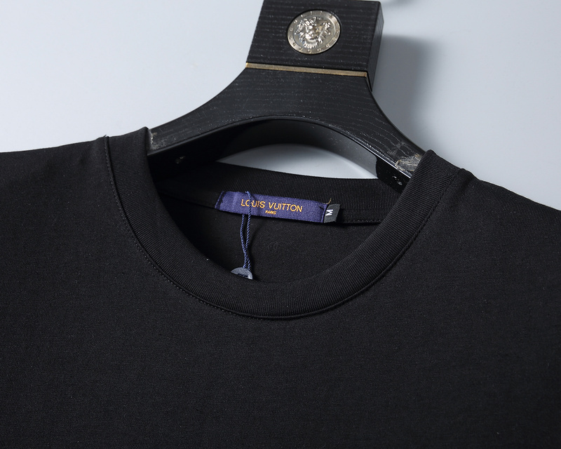 LV T-shirt